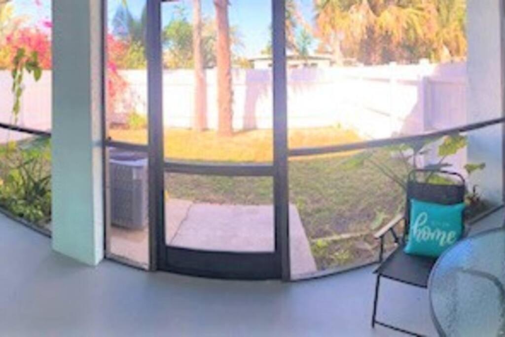 Beautiful Bright & Sparkling 2Bed 1Bath Beach Retreat - Unit 212 Коко Бийч Екстериор снимка